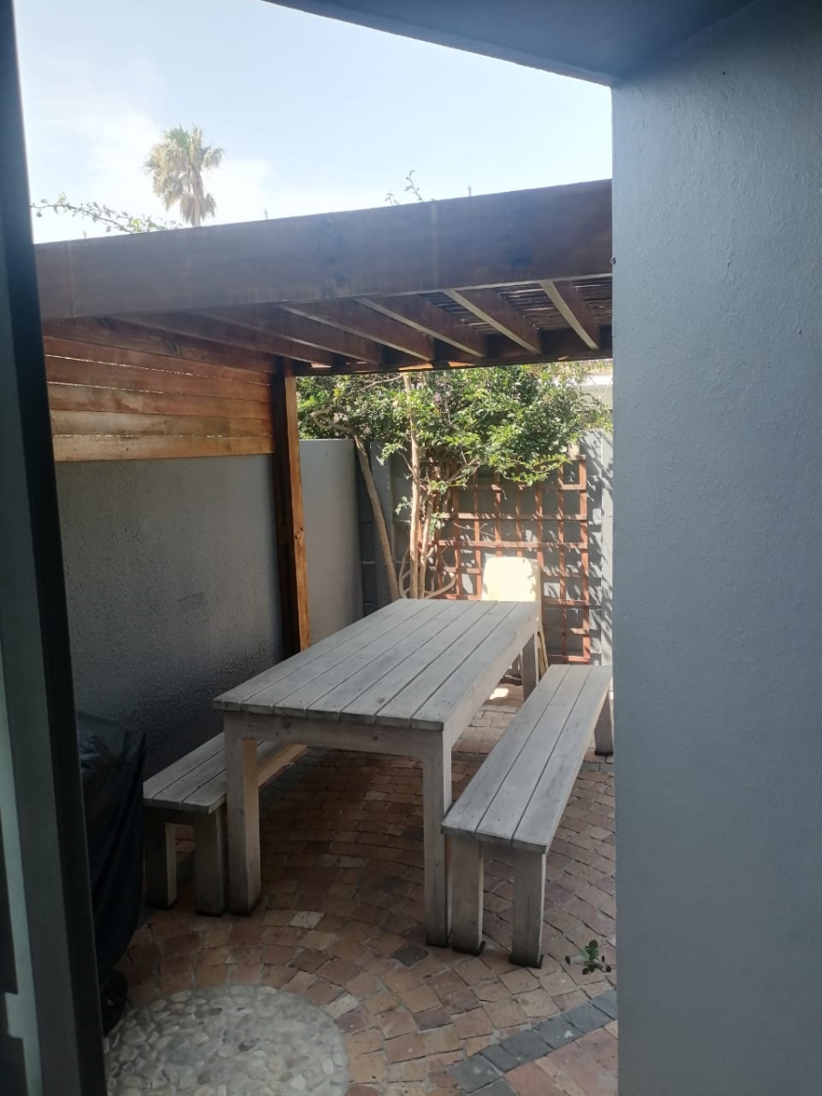 To Let 2 Bedroom Property for Rent in Strand Central Western Cape
